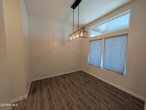 517 La Entrada Cir in Sunland Park, NM - Building Photo - Building Photo