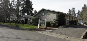 Mauna Loa Duplexes Apartments