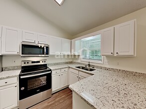 162 Brook Lea Cove in Lawrenceville, GA - Building Photo - Building Photo