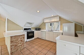 1008 Daniel Dr in Austin, TX - Building Photo - Building Photo