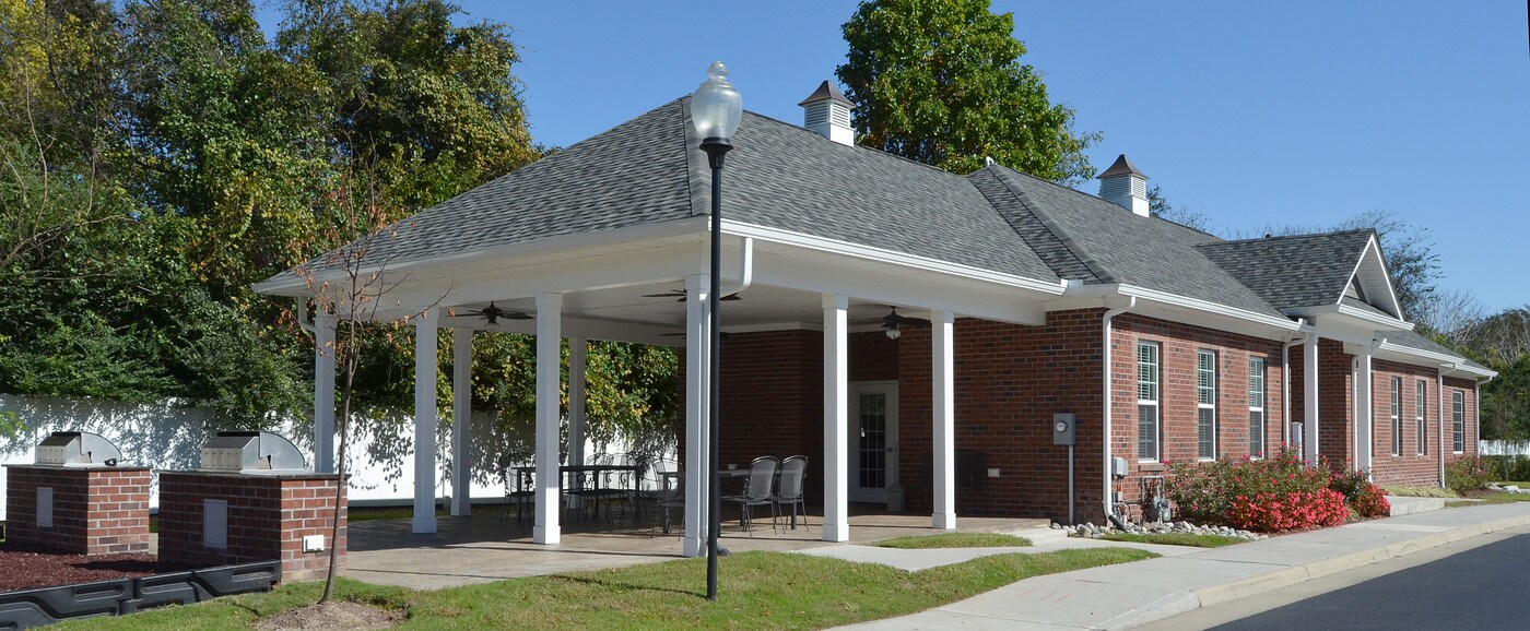 Villas at October in Suffolk, VA - Building Photo