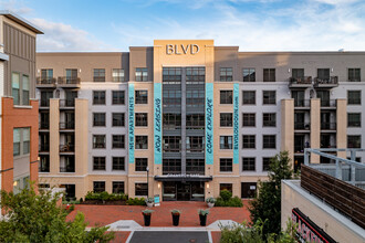 BLVD Gramercy East in Ashburn, VA - Building Photo - Building Photo