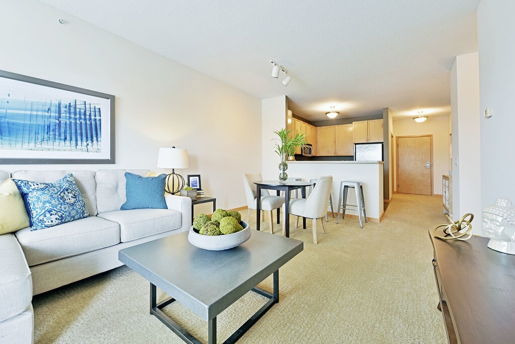 Hiawatha Flats Apartments in Minneapolis, MN