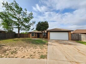 6027 70th St in Lubbock, TX - Building Photo