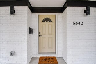 5642 Cartagena St in Houston, TX - Building Photo - Building Photo