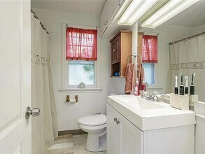 185 Hildegarde Rd in Rochester, NY - Building Photo - Building Photo