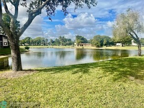 9959 N Belfort Cir in Tamarac, FL - Foto de edificio - Building Photo