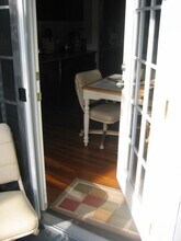 94 Beechcroft St, Unit A in Boston, MA - Building Photo - Building Photo