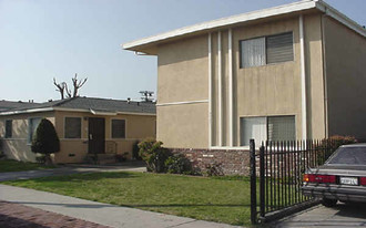 9325 San Luis Ave Apartments