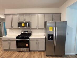 1824 Marlin Spike Dr in Leander, TX - Building Photo - Building Photo