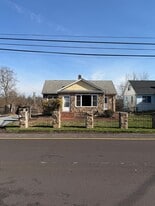 35 Benjamin Franklin Hwy in Birdsboro, PA - Building Photo