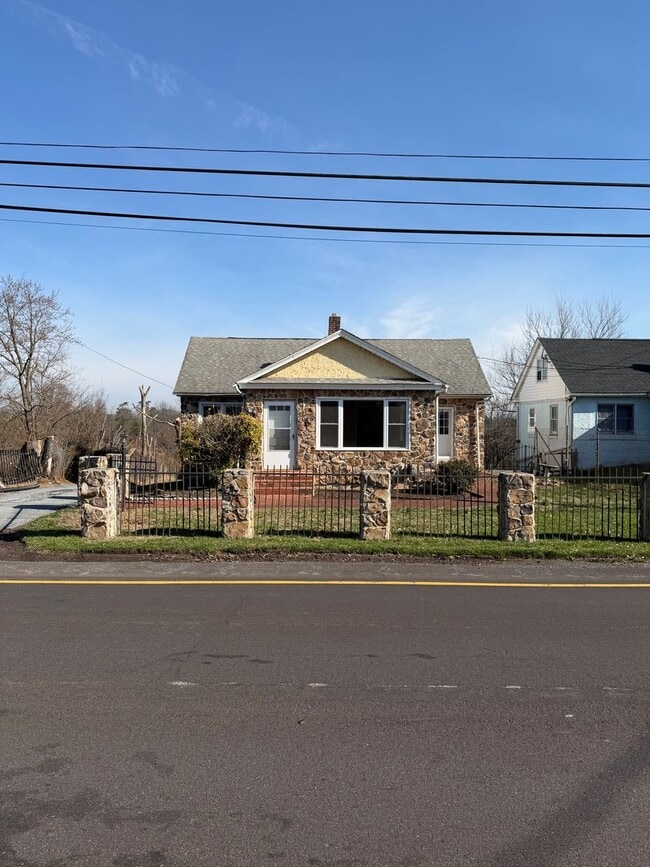 property at 35 Benjamin Franklin Hwy