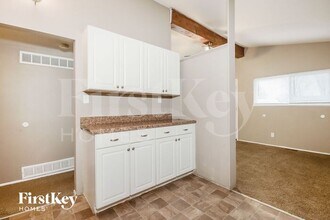 1295 Ensenada Dr in Florissant, MO - Building Photo - Building Photo