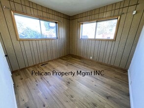 2106 Biehn St in Klamath Falls, OR - Building Photo - Building Photo