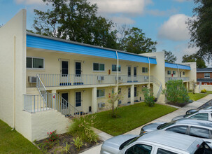 Trollie Lane Apartments in Jacksonville, FL - Building Photo - Building Photo