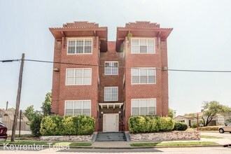 404 E 12th St in Tulsa, OK - Building Photo - Building Photo