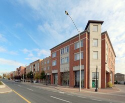 Corso Milano in Vaughan, ON - Building Photo