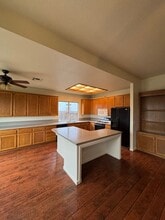 8167 Gualala Ct in Sacramento, CA - Building Photo - Building Photo