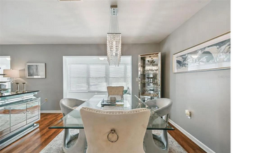 5020 Brittany Dr S in St. Petersburg, FL - Building Photo - Building Photo