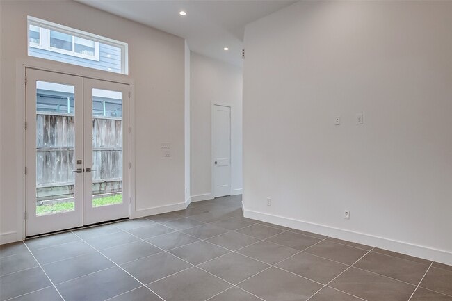 8926 Spring Knoll Forest Dr