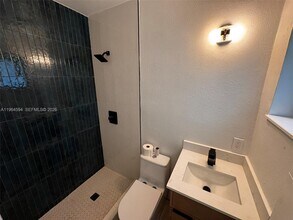 115 Salamanca Ave in Coral Gables, FL - Building Photo - Building Photo