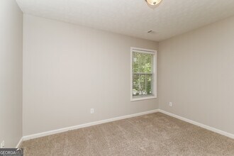 10 S Links Dr in Covington, GA - Building Photo - Building Photo