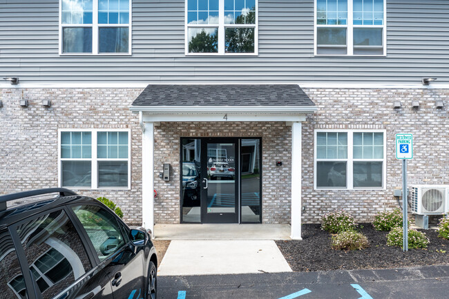 Fairway Woods of Troy in Troy, NY - Building Photo - Building Photo