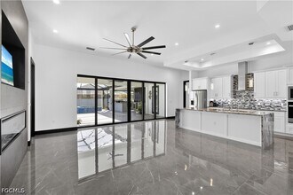 1102 Mohawk Pkwy in Cape Coral, FL - Building Photo - Building Photo