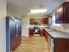 4897 Bryant Dr in Snellville, GA - Building Photo - Building Photo
