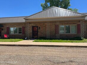 2417 33rd St in Lubbock, TX - Building Photo - Building Photo