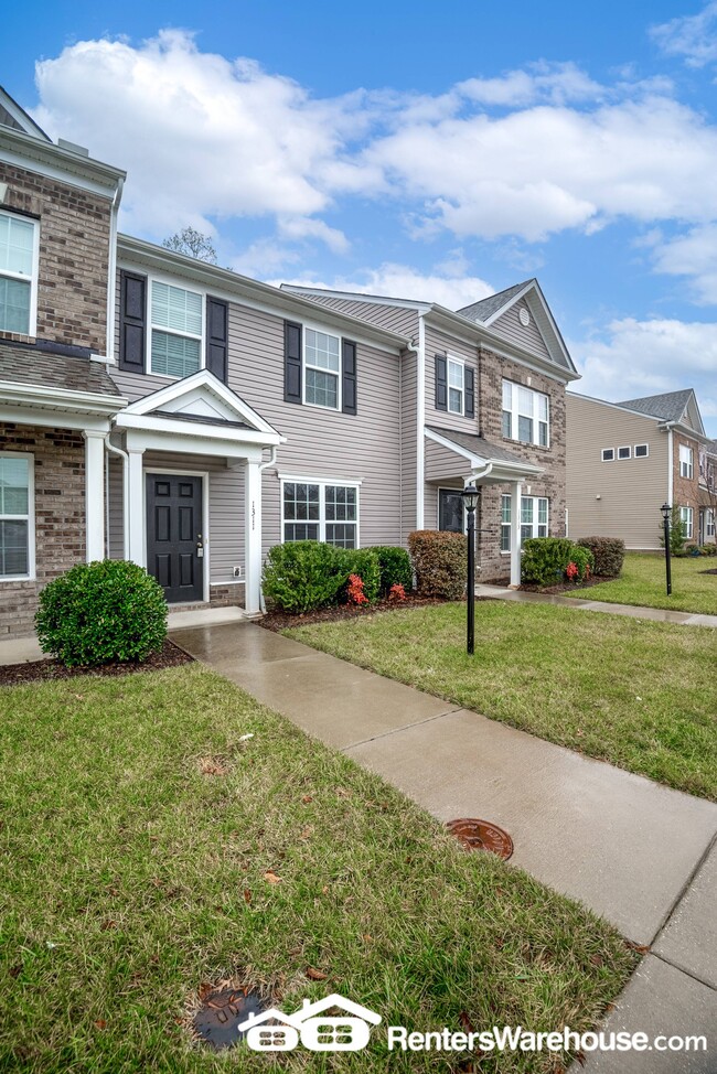 1311 Stone Rdg Pk Ter in Henrico, VA - Building Photo - Building Photo