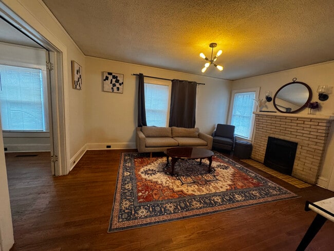 property at 1008 Mable Ave