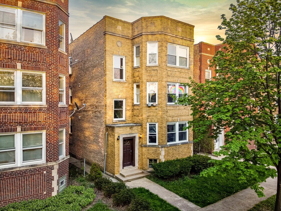 8217 Knox Ave, Unit Garden in Skokie, IL - Foto de edificio