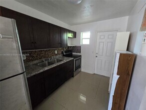 4151 SW 19th St in West Park, FL - Building Photo - Building Photo