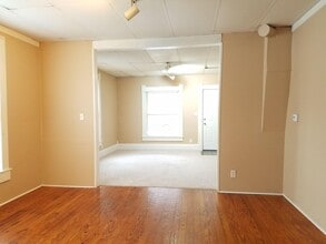 307 S Elm St in Pittsburg, KS - Building Photo - Building Photo