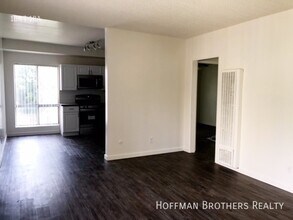 151 N Hoover St, Unit 4 in Los Angeles, CA - Building Photo - Building Photo