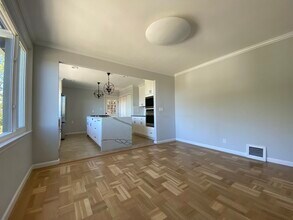 161 El Bonito Way in Millbrae, CA - Foto de edificio - Building Photo