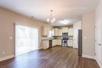 5626 Colonial Garden Dr in Huntersville, NC - Foto de edificio - Building Photo