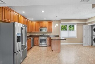 64 South St in Westborough, MA - Building Photo - Building Photo