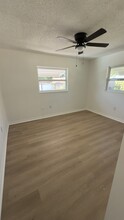 4108 Prescott St in Sarasota, FL - Building Photo - Building Photo