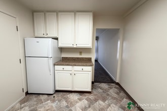 359 3rd Ln in South San Francisco, CA - Building Photo - Building Photo
