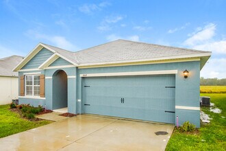 1064 Cambridge Dr in Winter Haven, FL - Building Photo - Building Photo