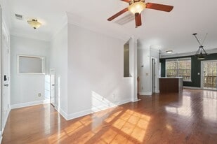 503 Saint Jules Ln in Nashville, TN - Building Photo