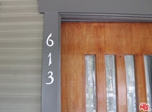 613 N Lucerne Blvd in Los Angeles, CA - Building Photo - Building Photo