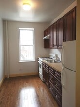 45-37 40th St in Queens, NY - Building Photo - Building Photo