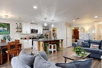 3004 Red Robin Loop in Bryan, TX - Building Photo - Building Photo