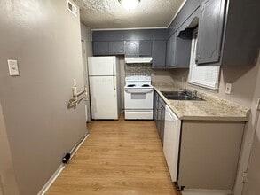 Emerald Commons in Greenville, SC - Building Photo - Building Photo