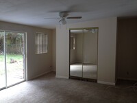 3979 Meek Dr in Jacksonville, FL - Foto de edificio - Building Photo