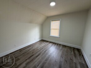 73 Esther St, Unit 3 in Worcester, MA - Building Photo - Building Photo