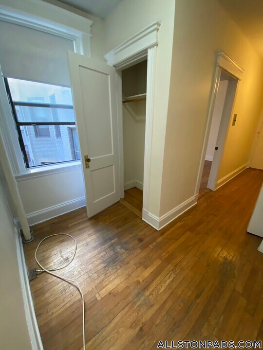 1148 Commonwealth Ave in Boston, MA - Building Photo